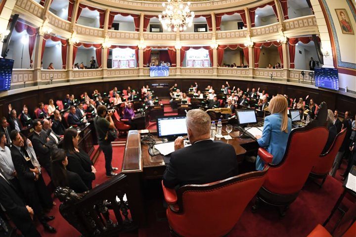 El Senado bonaerense definió autoridades en sesión preparatoria