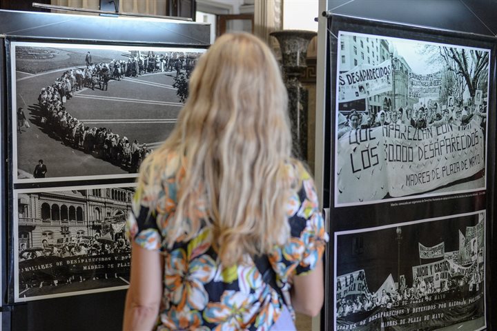 El Senado bonaerense inauguró una muestra fotográfica en el Mes de la Memoria