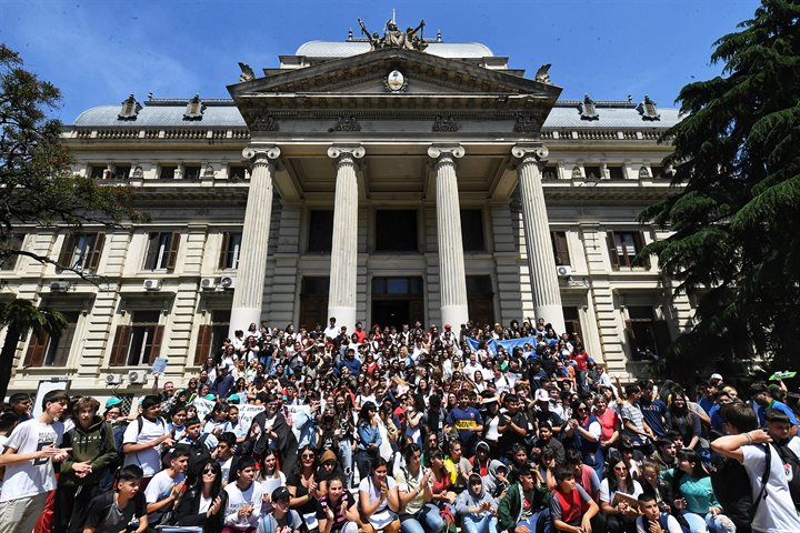 El Senado bonaerense convoca a la quinta edición del programa Voces Adolescentes