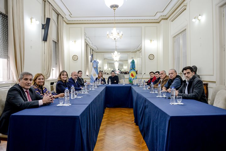 Sesión constitutiva de la comisión de Asuntos Constitucionales y Acuerdos